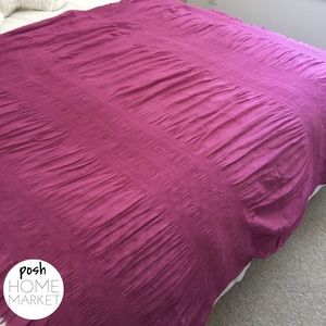 Fine Fuschia Throw